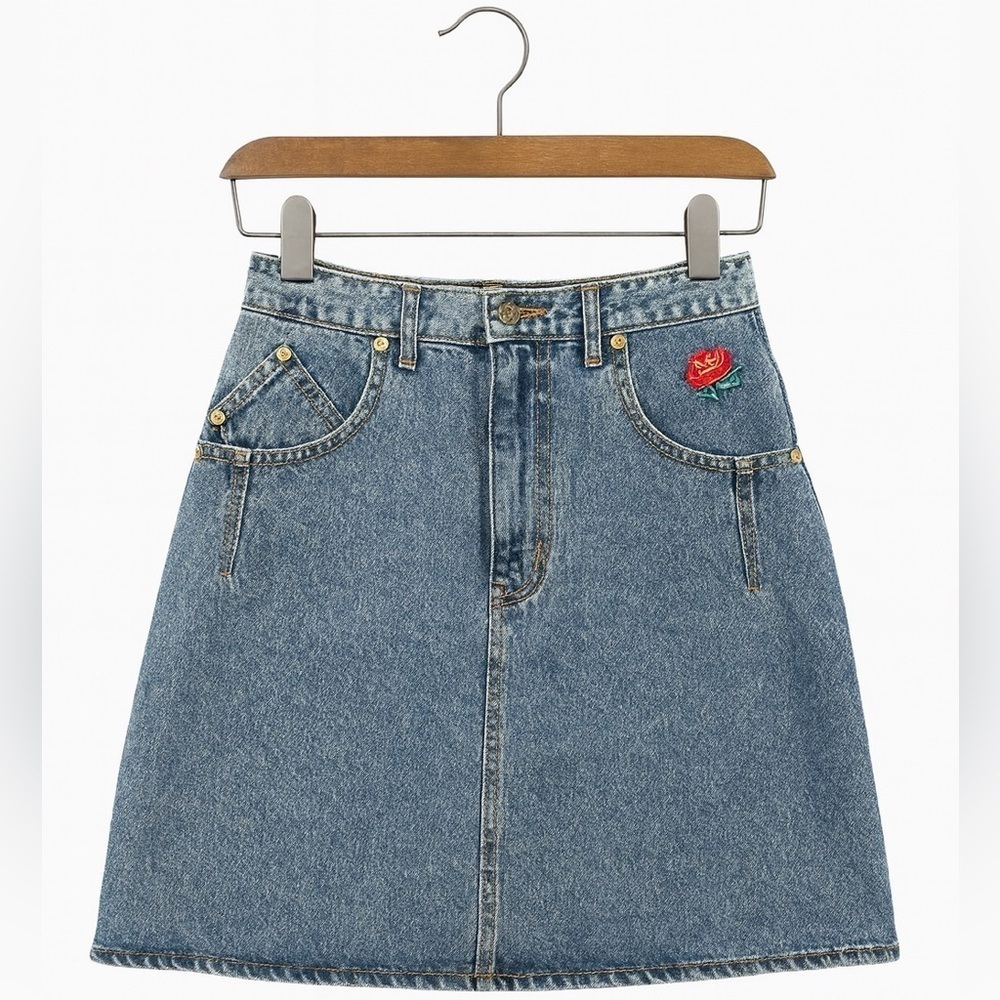 Jordache RARE Vintage Acid Washed Denim Skirt With Rose Appliqué Juniors 5/7.
